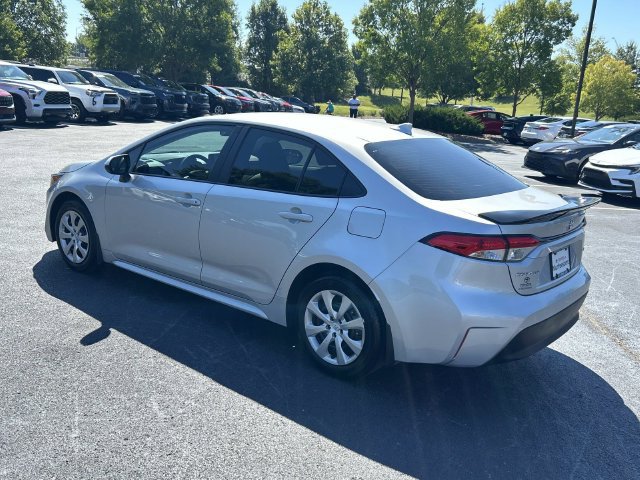 Used 2026 Toyota Corolla LE FWD image 6