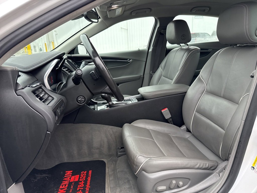Used 2017 Chevrolet Impala Premier w/ Enhanced Convenience Package image 12