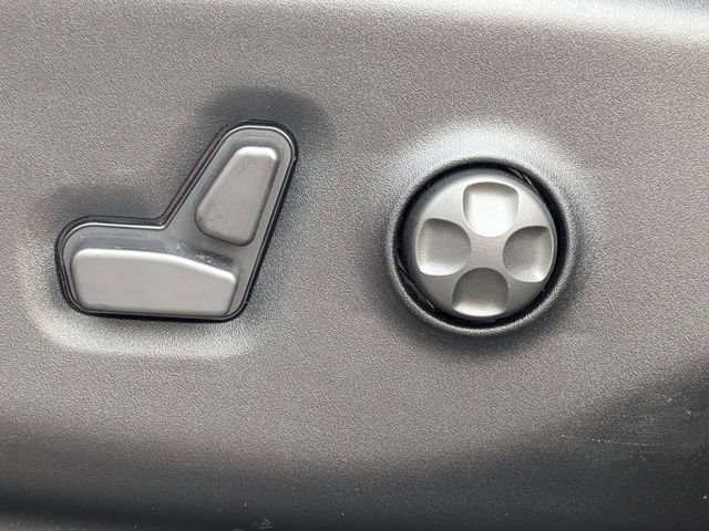 New 2026 Chrysler Voyager LX FWD image 23
