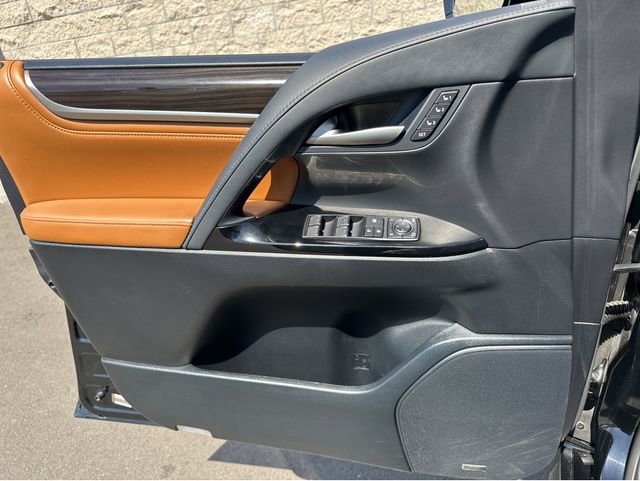 Used 2021 Lexus LX 570 4WD w/ Luxury Package image 7