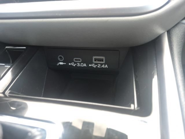 Used 2023 Subaru Outback Premium AWD/4WD image 28