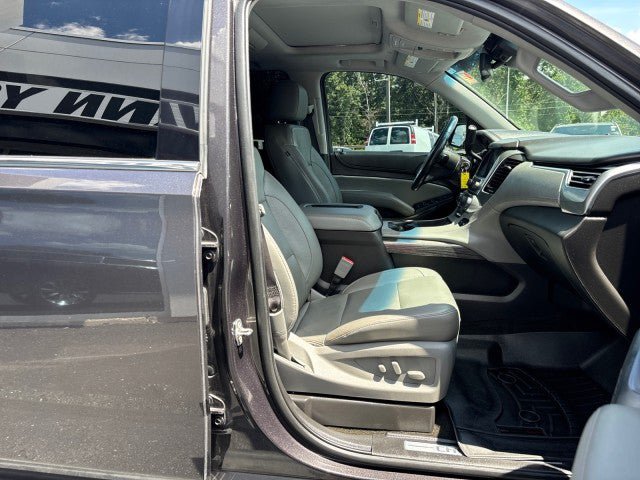 Used 2018 Chevrolet Suburban LT AWD/4WD image 49