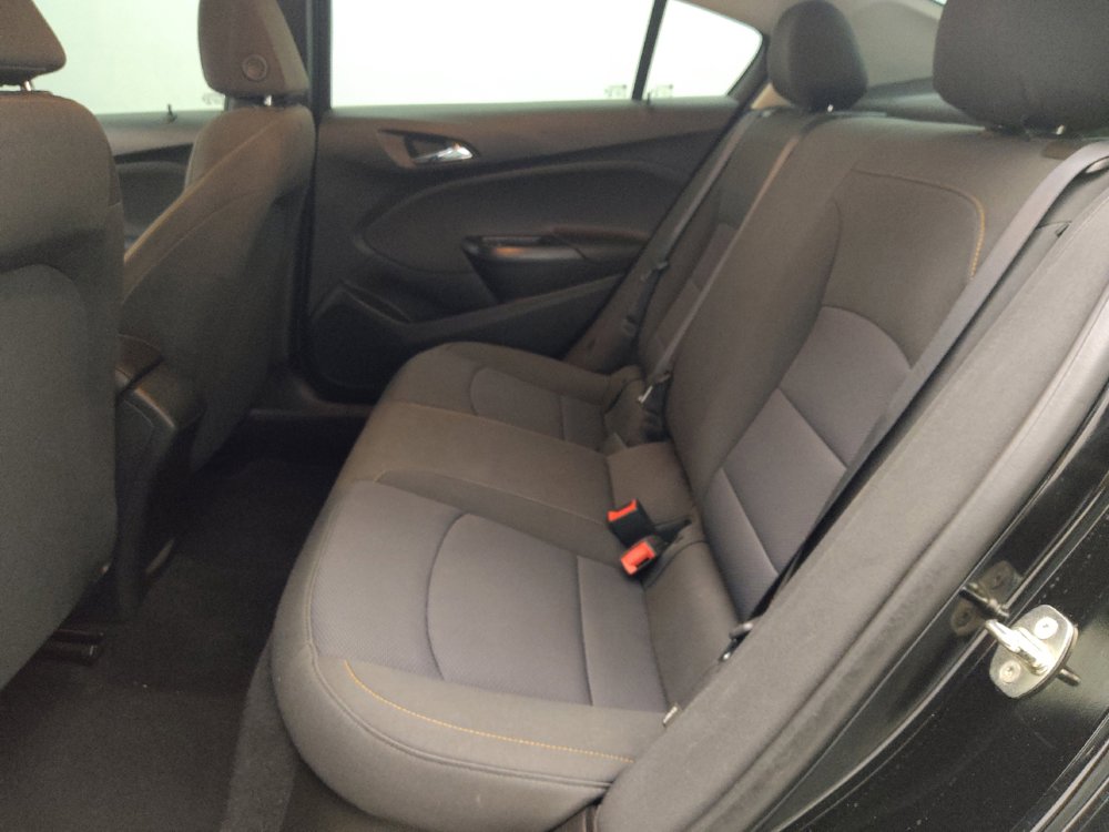 Used 2018 Chevrolet Cruze LS FWD image 18