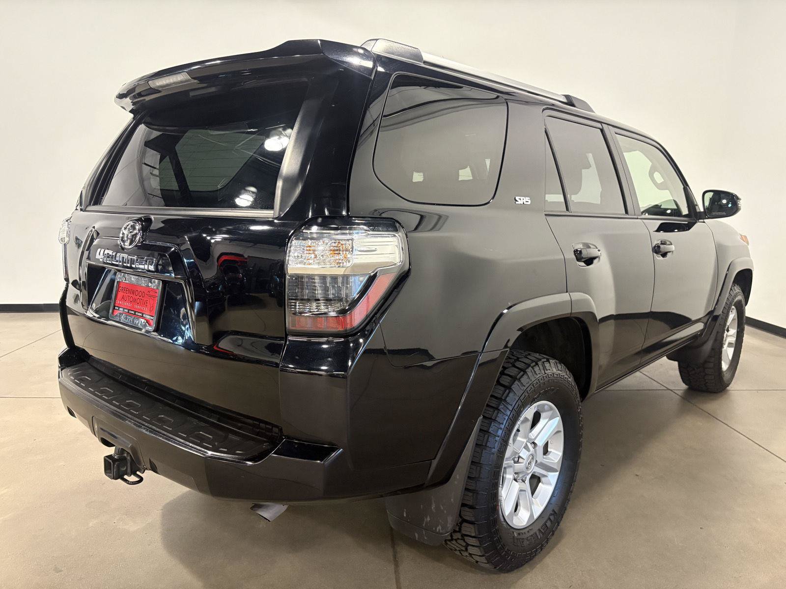 Used 2021 Toyota 4Runner SR5 Premium w/ Moonroof Package AWD/4WD image 3