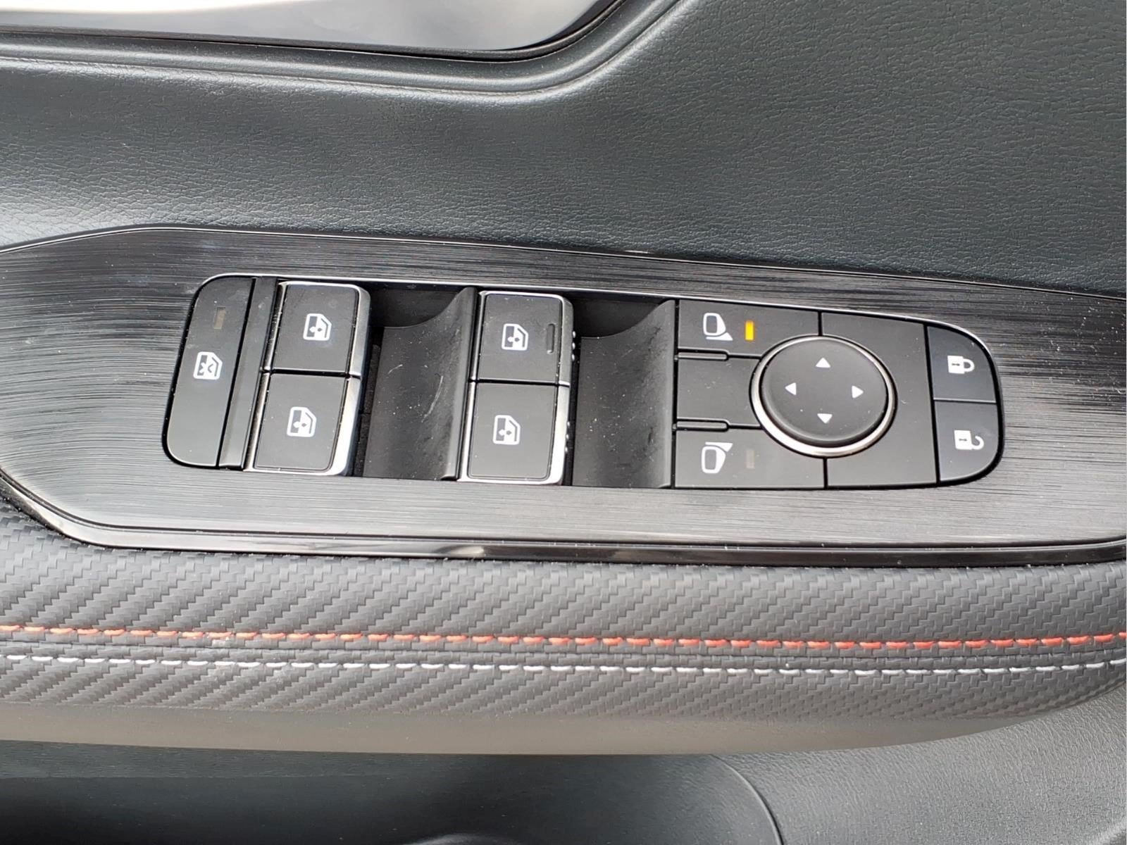Certified 2025 Nissan Kicks SR AWD/4WD image 20