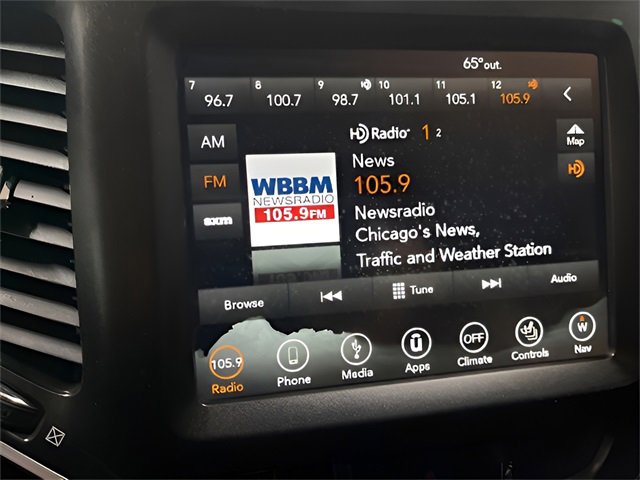 Used 2019 Jeep Cherokee Trailhawk image 42