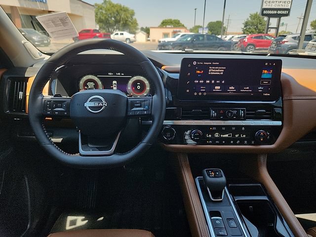 Used 2026 Nissan Pathfinder Platinum AWD/4WD image 11
