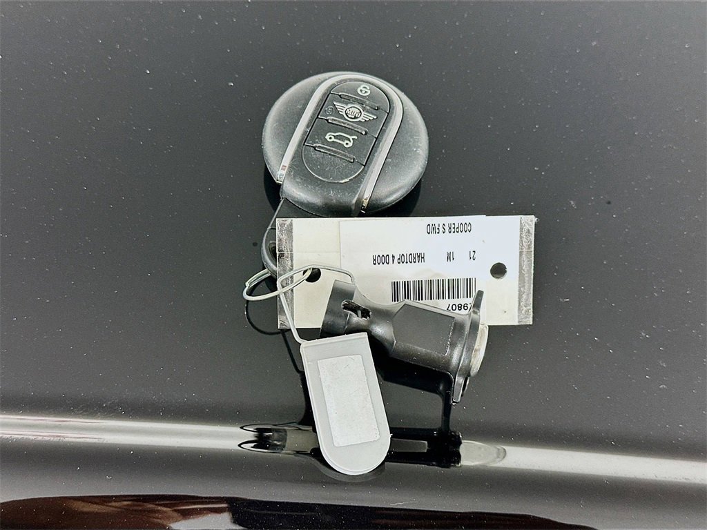 Used 2021 MINI Cooper S image 33