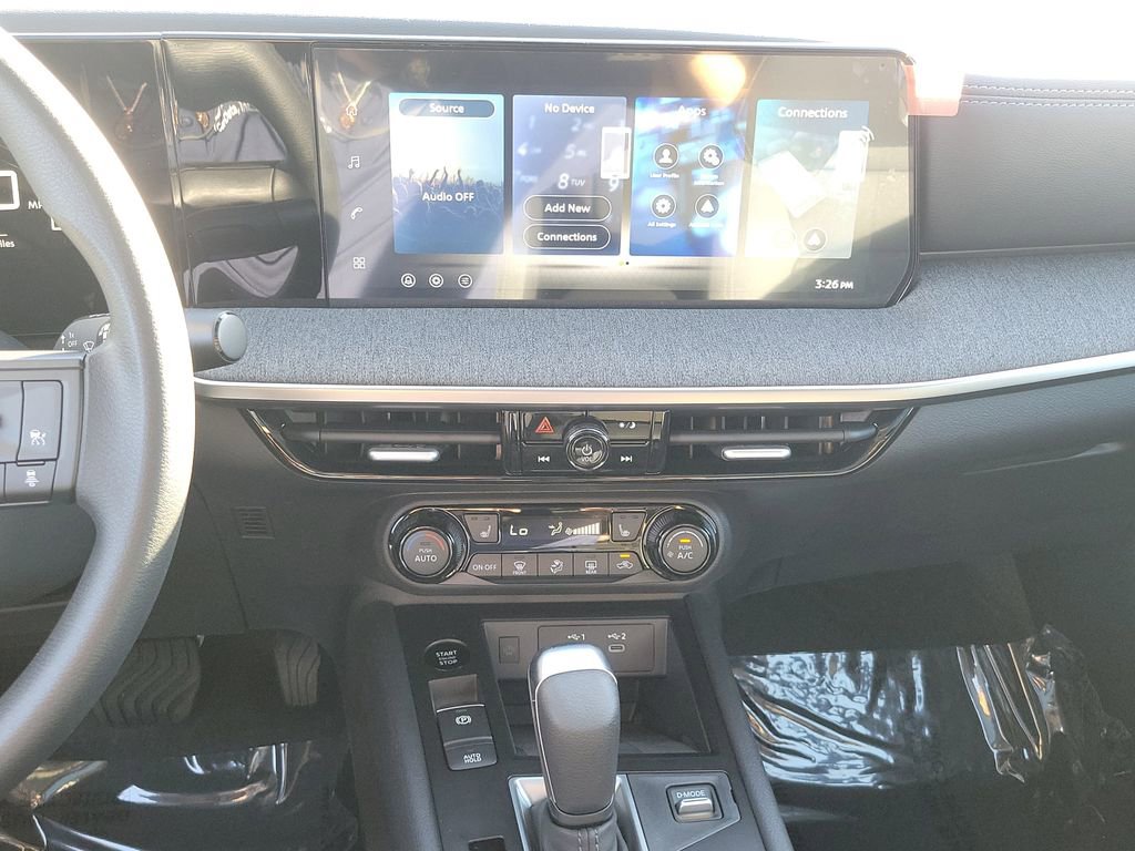 New 2026 Nissan Kicks SV w/ SV Premium Package image 9