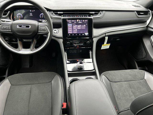 New 2025 Jeep Grand Cherokee L Laredo image 48