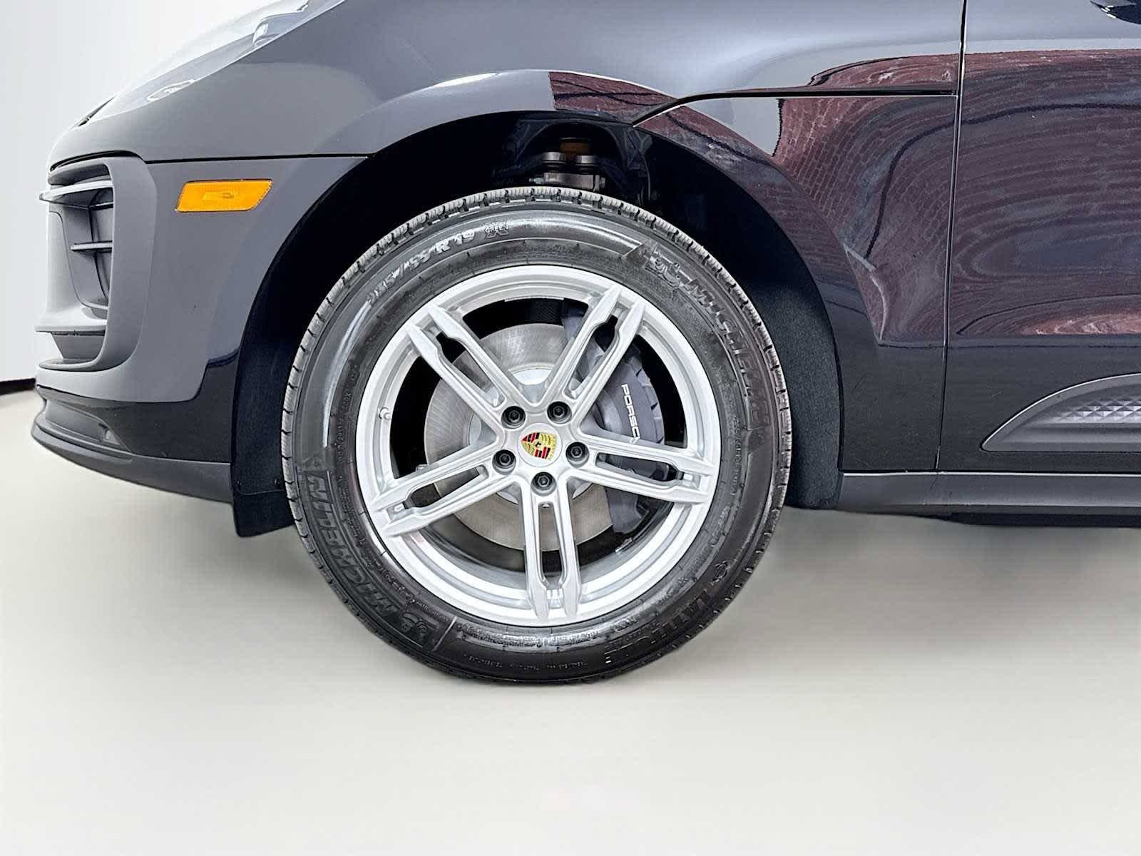 New 2026 Porsche Macan AWD/4WD image 32