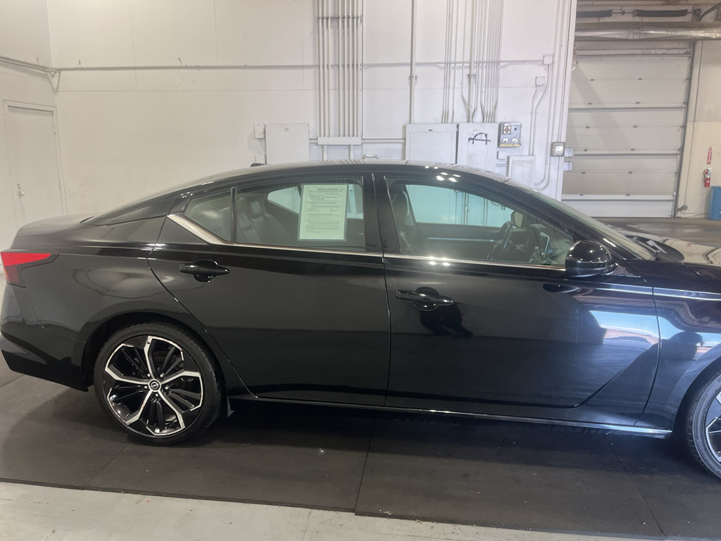 Used 2024 Nissan Altima 2.5 SR FWD image 5