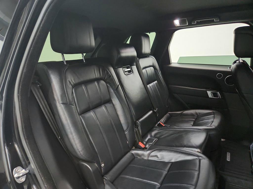 Used 2020 Land Rover Range Rover Sport SE image 26