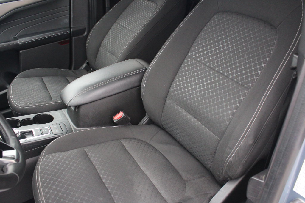 Used 2023 Ford Escape Active AWD/4WD image 5