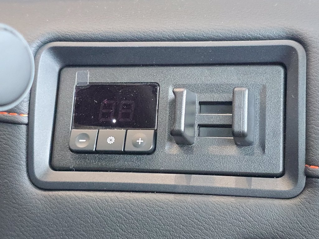 New 2025 Nissan Armada PRO-4X w/ Pro-4X Premium Package AWD/4WD image 8