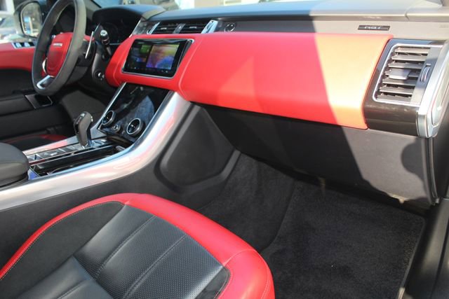 Used 2022 Land Rover Range Rover Sport HST image 26