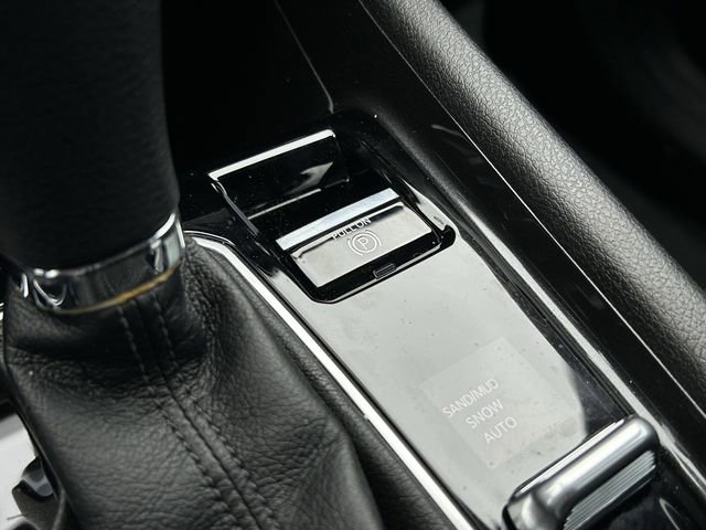 Used 2025 Jeep Compass Sport image 23