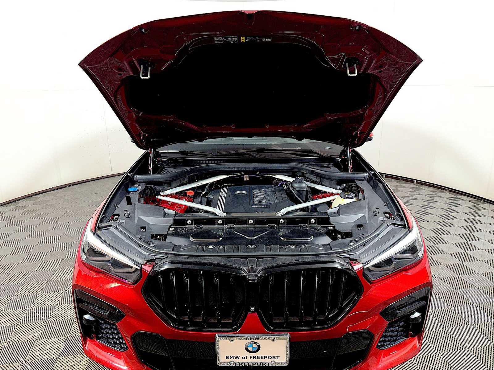 Used 2022 BMW X6 xDrive40i w/ M Sport Package image 32