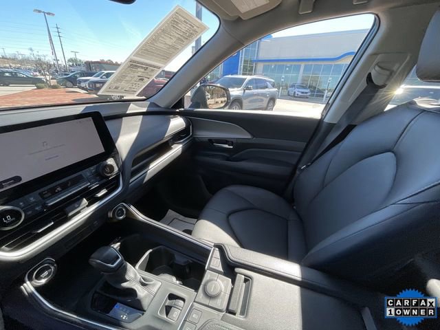 Used 2025 Toyota Grand Highlander AWD image 13