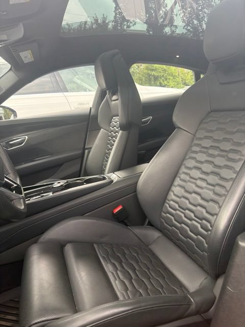 Certified 2023 Audi e-tron GT Prestige w/ Prestige Package AWD/4WD image 8