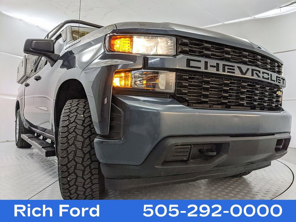 Used 2020 Chevrolet Silverado 1500 Custom w/ Custom Value Package AWD/4WD image 26