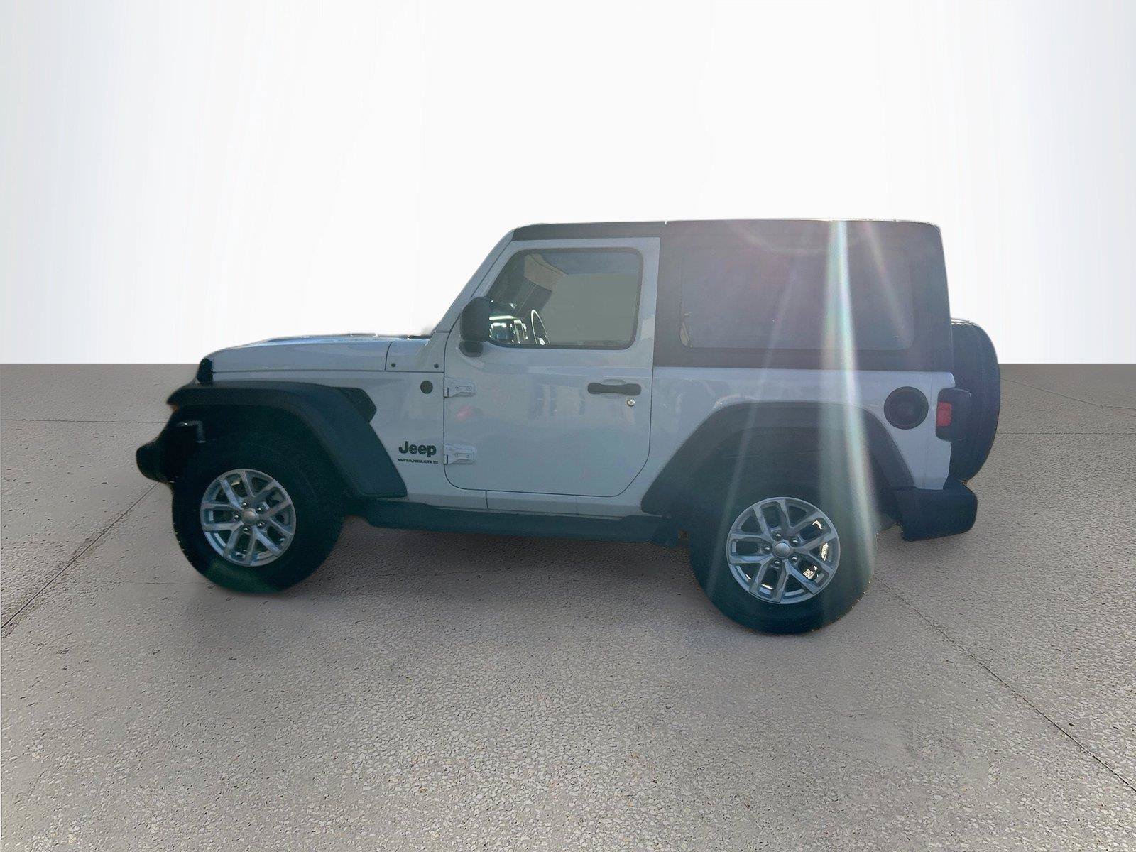 Used 2023 Jeep Wrangler Sport AWD/4WD image 7