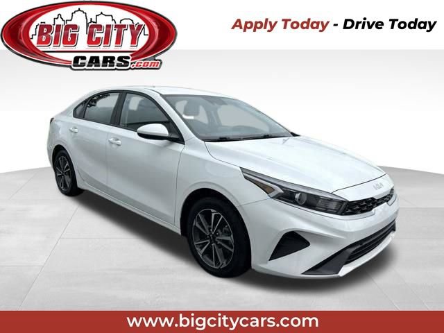 Used 2023 Kia Forte LXS FWD image 1