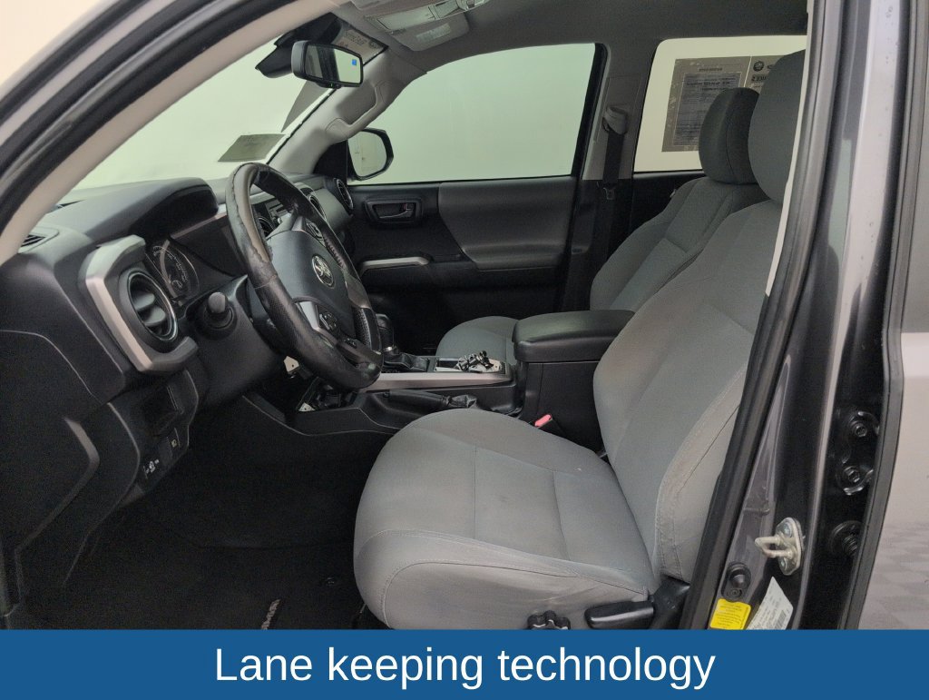 Used 2018 Toyota Tacoma SR5 RWD image 4