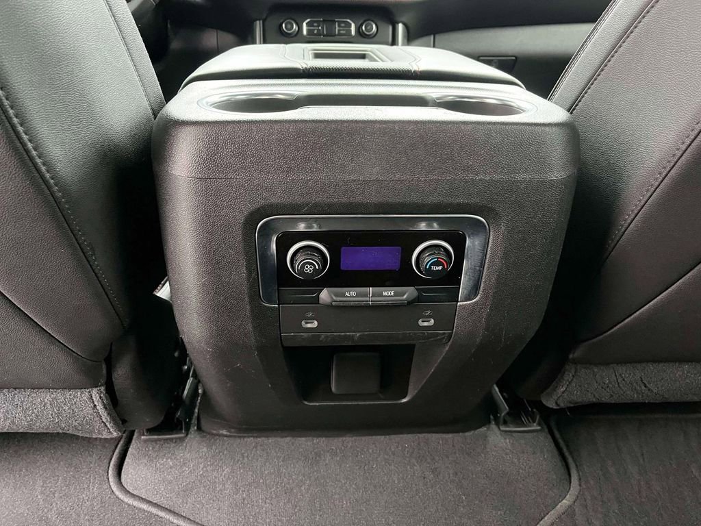 Used 2021 Chevrolet Suburban RST image 14