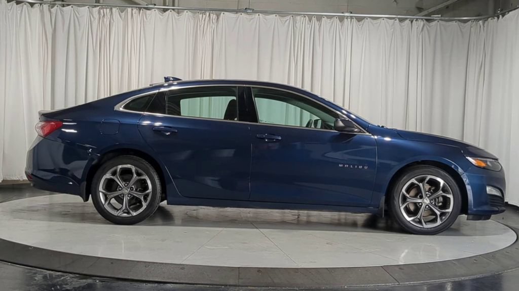Used 2020 Chevrolet Malibu LT FWD image 11
