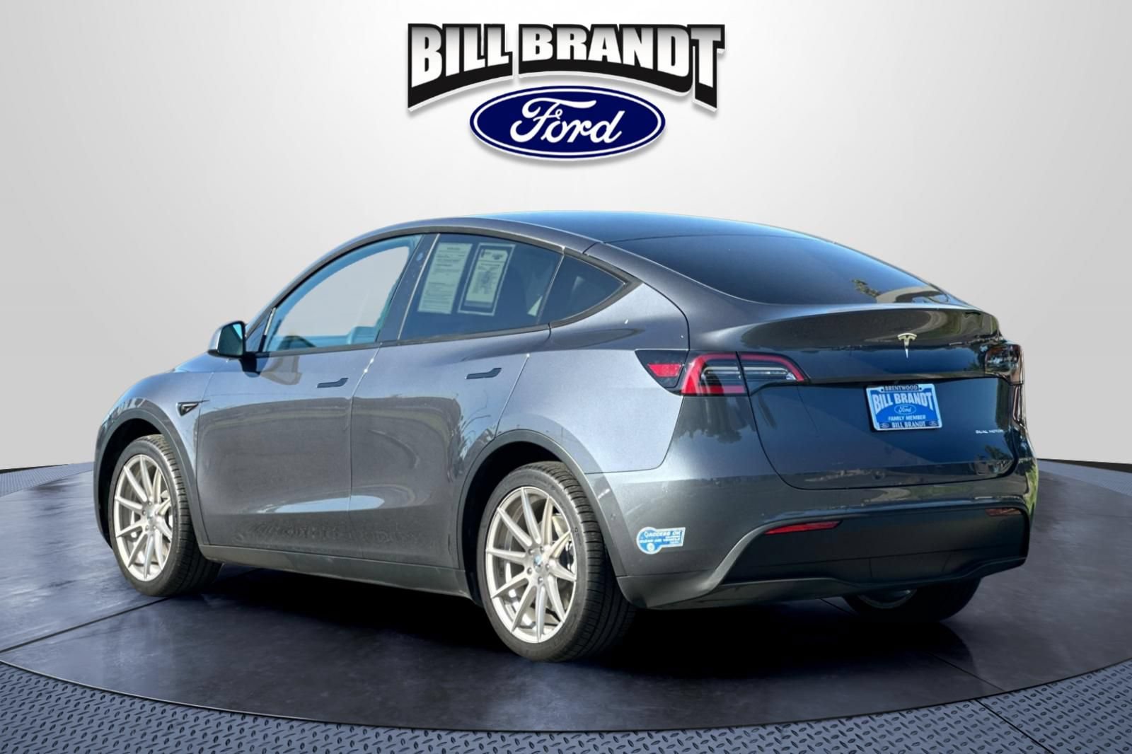 Used 2021 Tesla Model Y Long Range AWD/4WD image 5