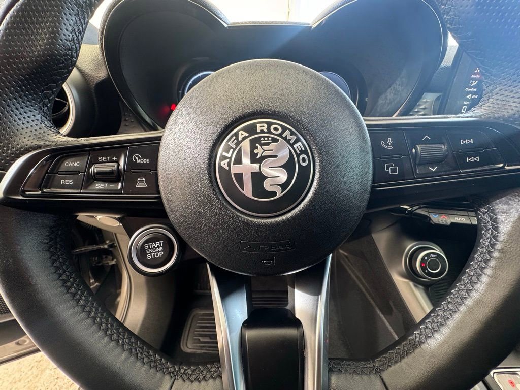 New 2025 Alfa Romeo Tonale image 28