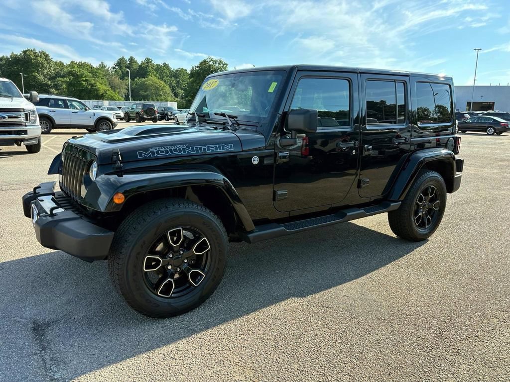 Used 2017 Jeep Wrangler Unlimited Sahara AWD/4WD image 6