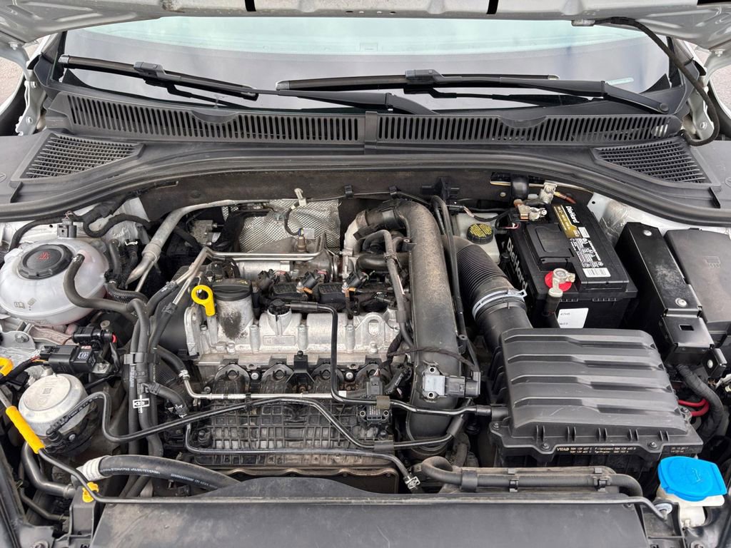 Used 2019 Volkswagen Jetta SEL Premium image 25