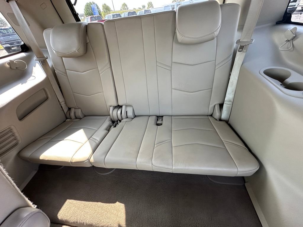Used 2015 Cadillac Escalade Luxury image 21