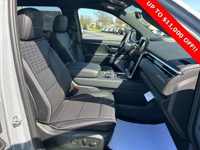 New 2025 GMC Sierra EV Denali image 9