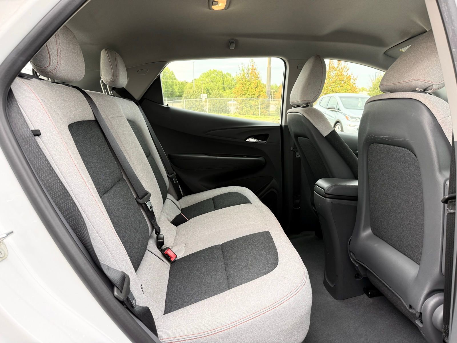 Used 2018 Chevrolet Bolt LT FWD image 19