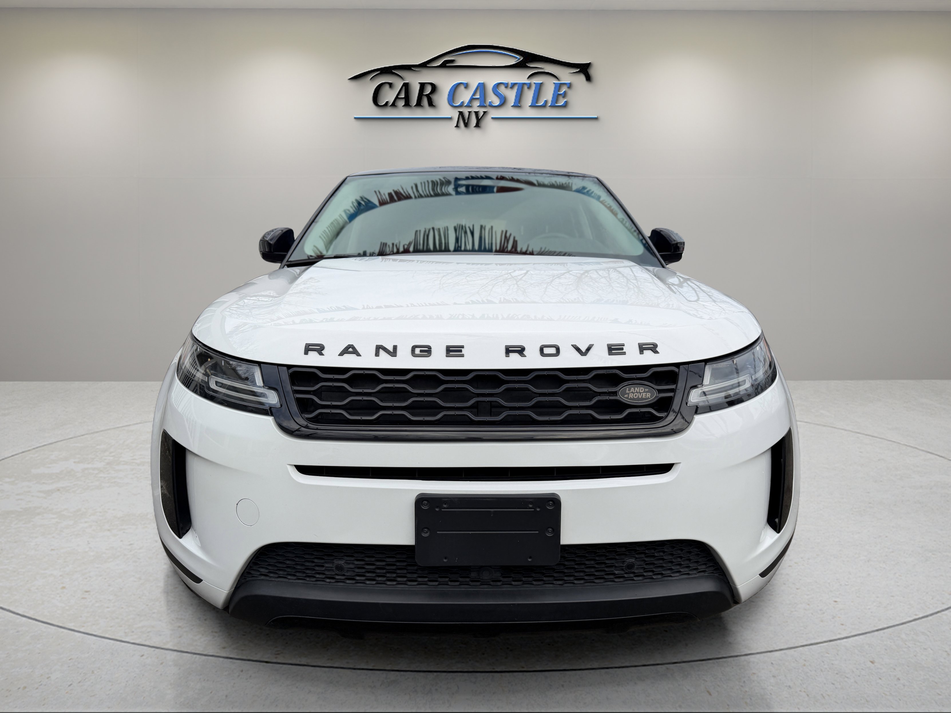 Used 2020 Land Rover Range Rover Evoque S image 3