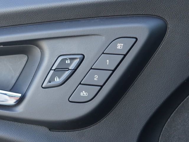 Used 2016 Chevrolet Malibu Premier image 36