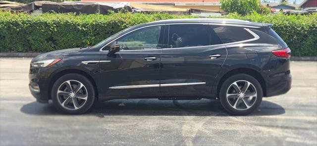 Used 2021 Buick Enclave Essence w/ Sport Touring Edition FWD image 3