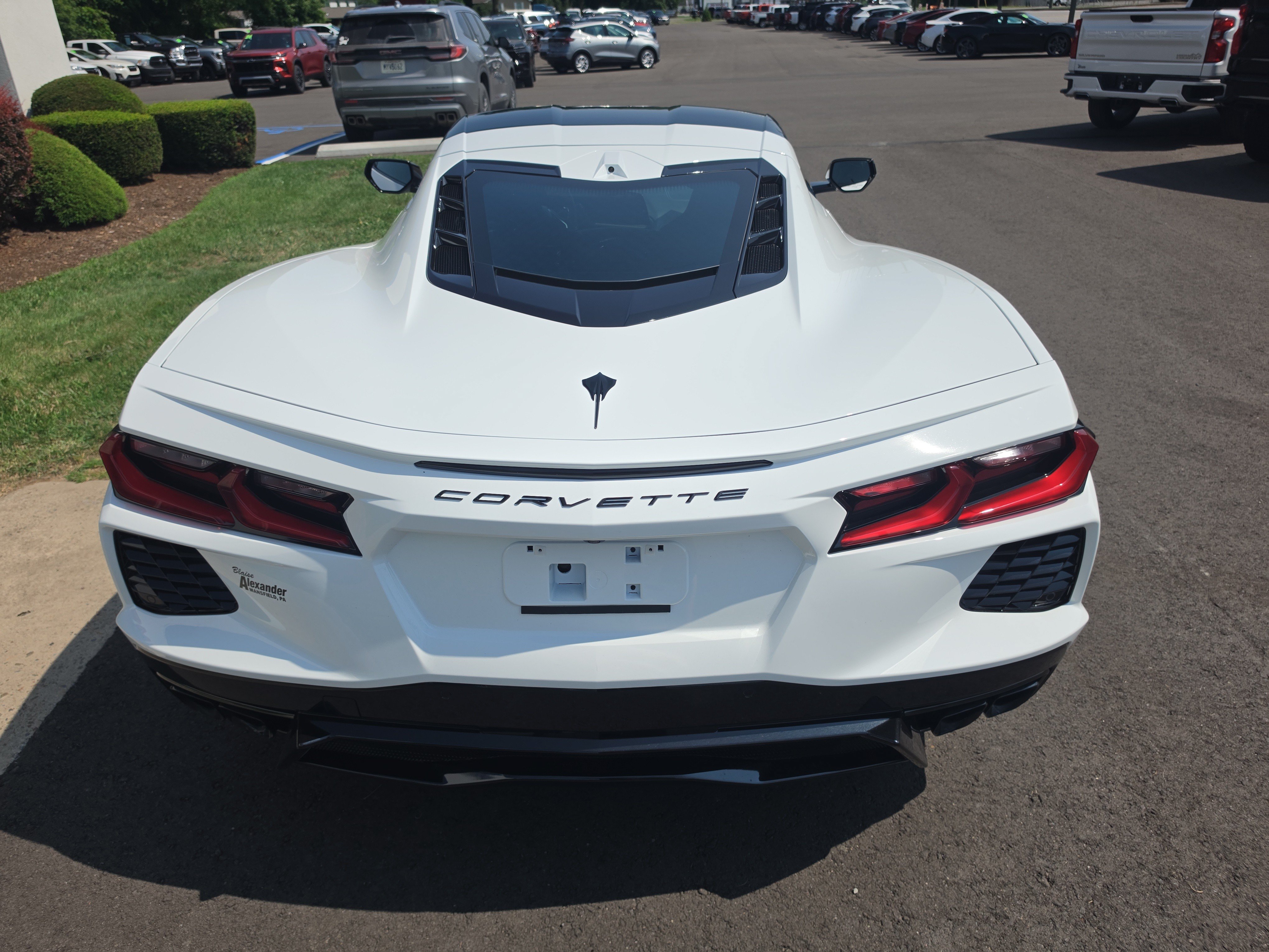 New 2027 Chevrolet Corvette Stingray Coupe RWD video 4