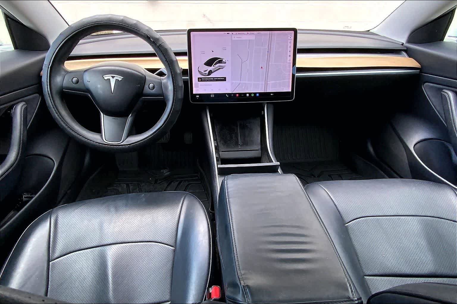 Used 2020 Tesla Model 3 Standard Range Plus image 10