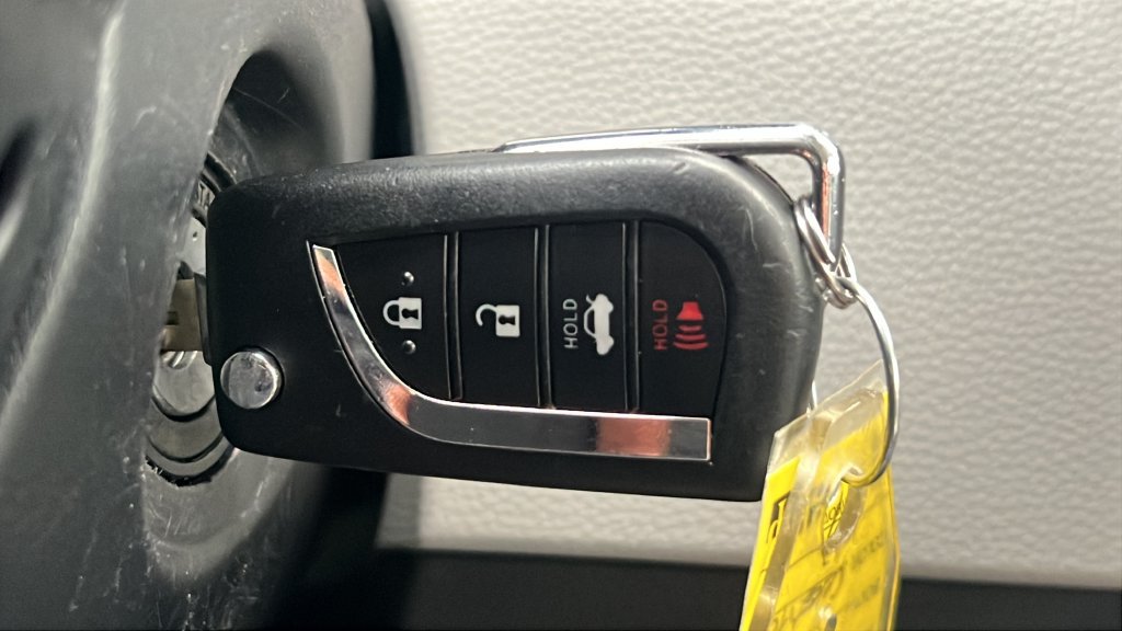 Used 2022 Toyota Corolla LE FWD image 21