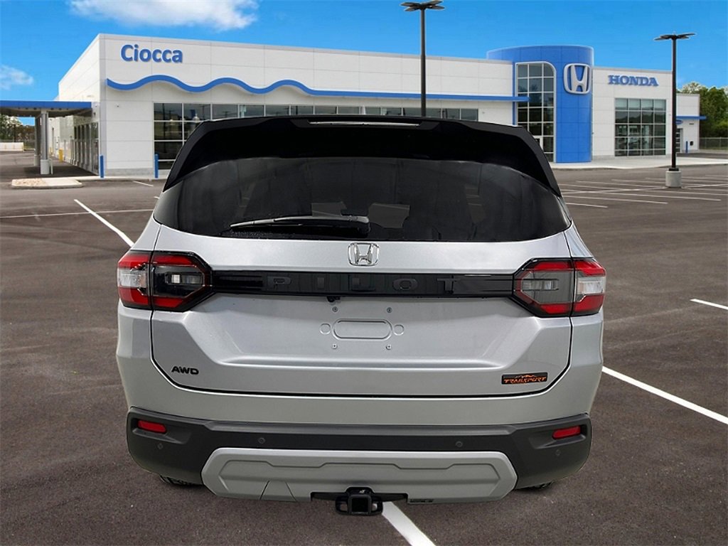 New 2025 Honda Pilot TrailSport image 4