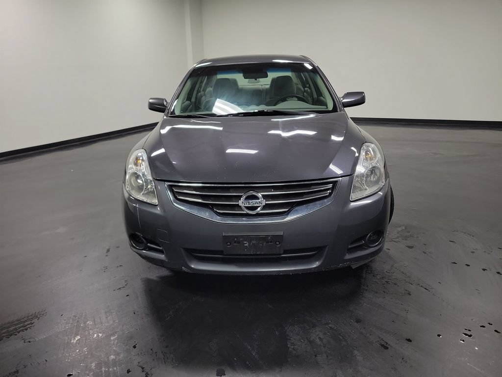 Used 2012 Nissan Altima 2.5 S w/ Convenience Pkg FWD image 2