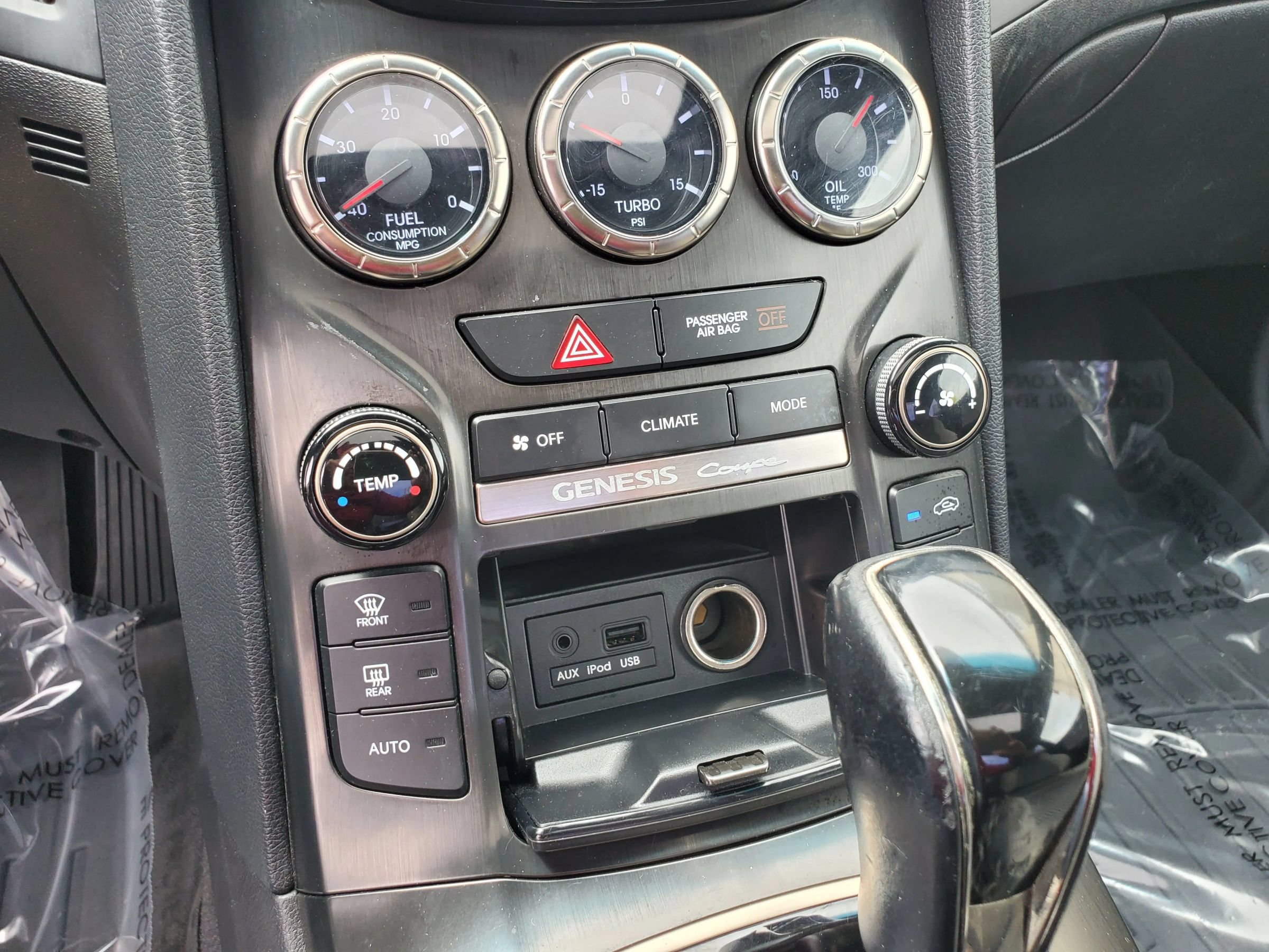 Used 2014 Hyundai Genesis 2.0T RWD image 31