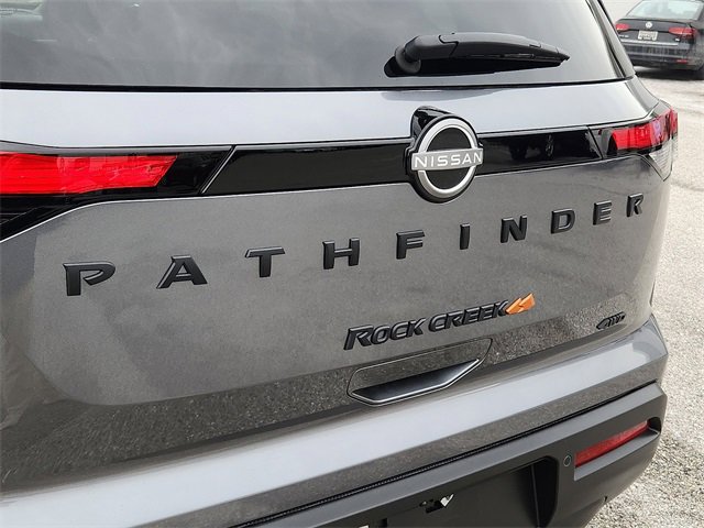 Used 2025 Nissan Pathfinder Rock Creek image 18