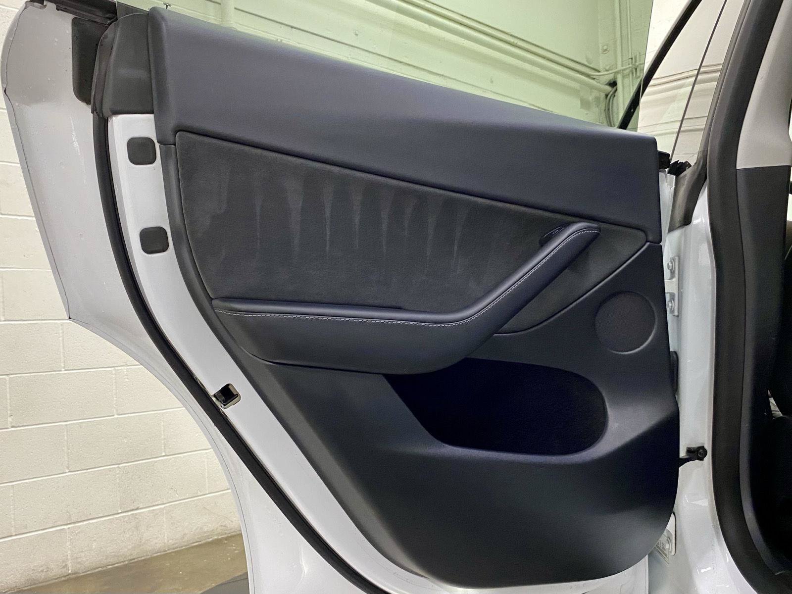 Used 2023 Tesla Model Y Long Range AWD/4WD image 17