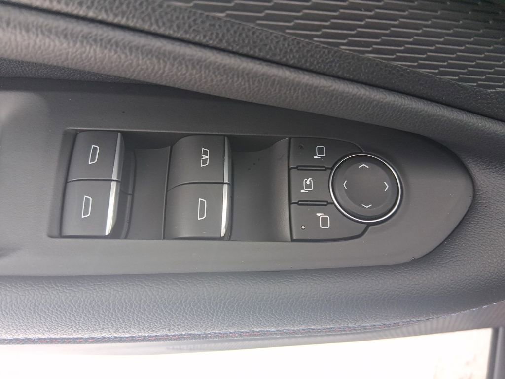 Used 2024 Chevrolet Blazer EV RS image 22