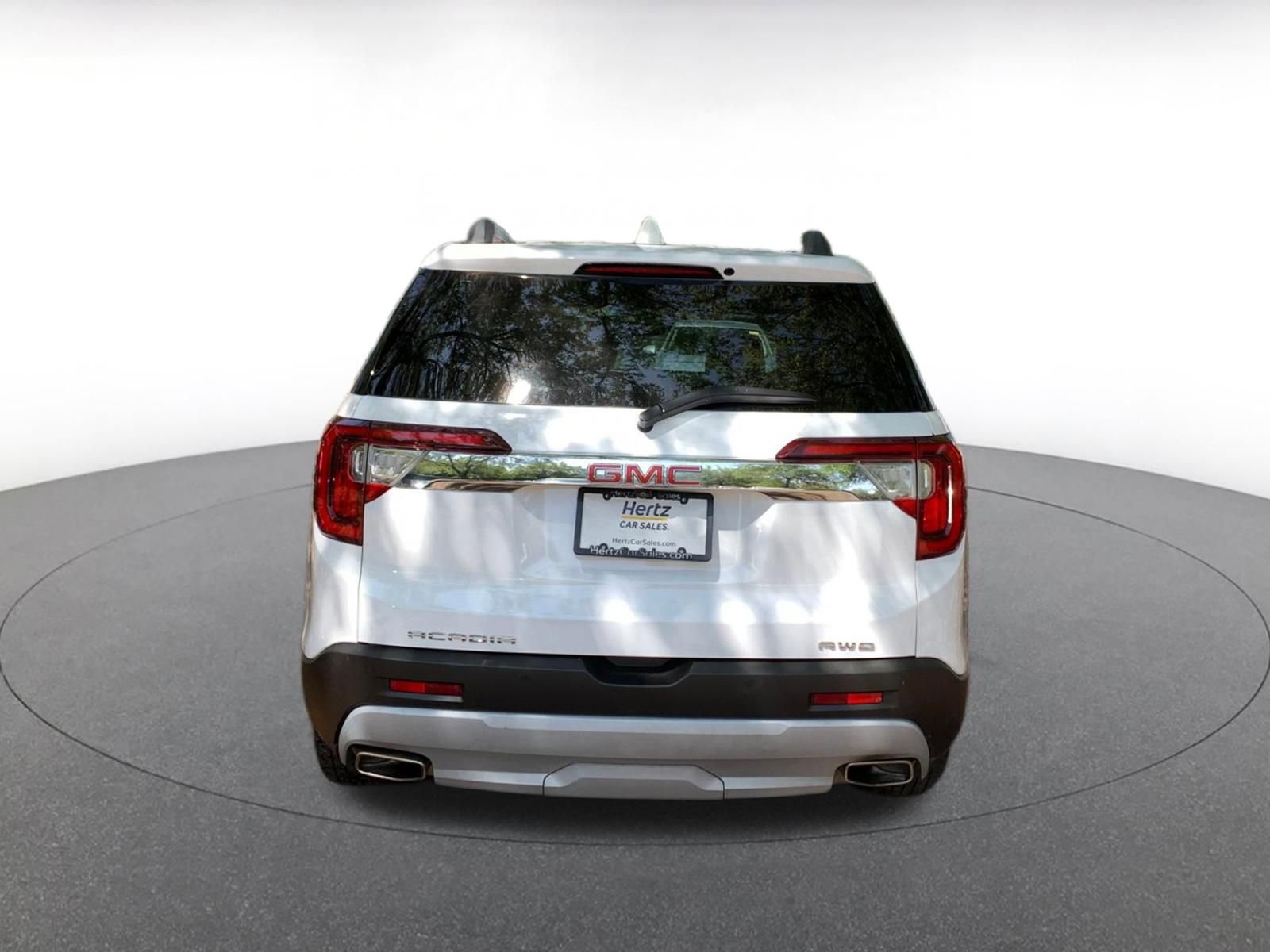 Used 2023 GMC Acadia SLT image 6